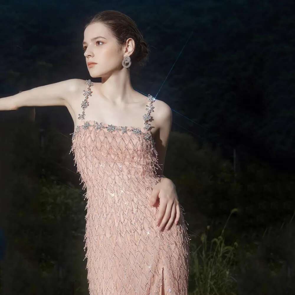 New Women's The Crystal R Spaghetti Sequins Tea-Length Slit Side Bag Fashionable And Stylish Ball Gown prom