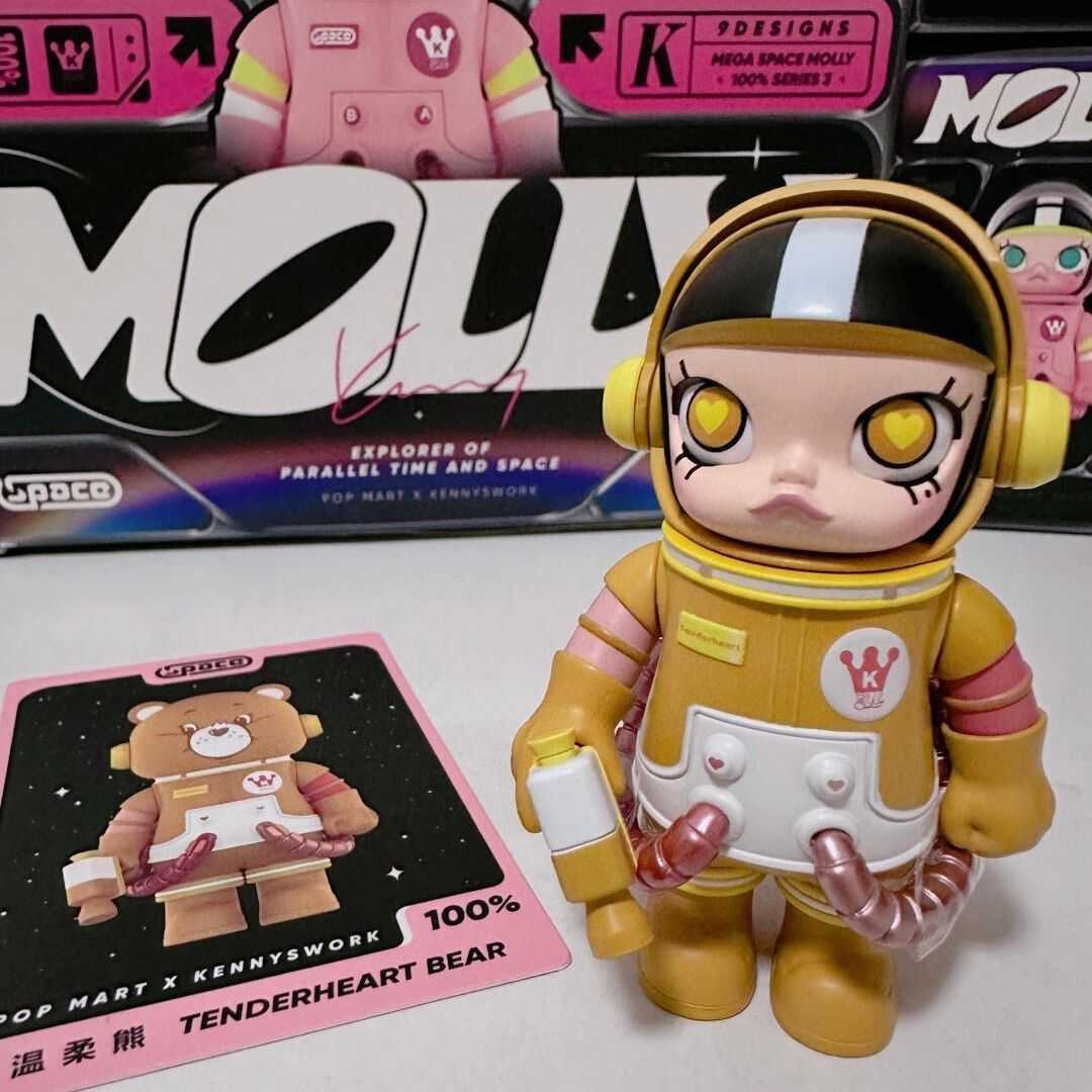 MEGA SPACE MOLLY 100% Anniversary Collection Astronaut Handheld in Chinese version the third generation blind box of Jasmine Free shipping