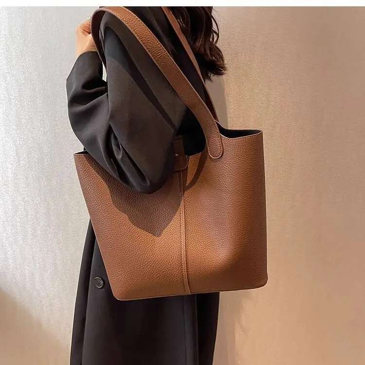 Senior Women's Shoulder Texture Niche Crossbody Bag Super Soft Handbag Design Sense Commuter Bucket Bags XK335