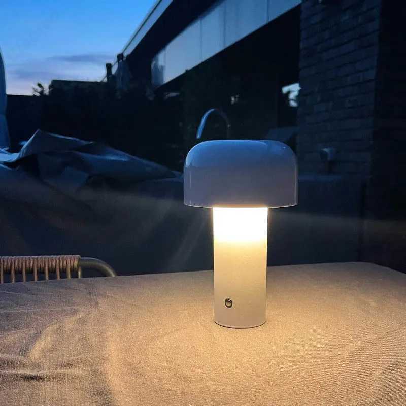 Italian mushroom table lamp charging night light portable USB charging touch bedside lamp living room decoration light Z250225