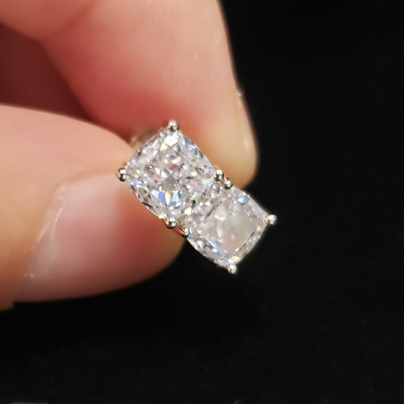 2025 Rulalei Brand Top Sell Elegant 925 Sterling Silver Simple Fashion Jewelry Cushion Shape Lab Moissanite Diamond Party Sweet Cut Women Wedding Stud