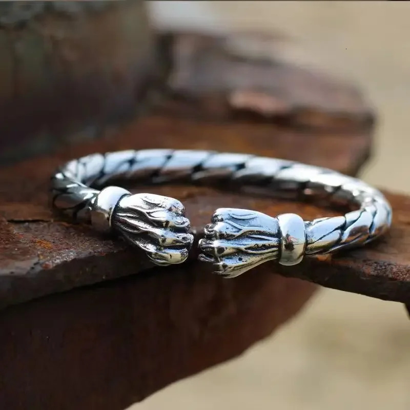 Domineering Silver Bangles Mens and Womens S925 Pure Silver Personalized Retro Solid Color Silver Open Boxing Bracelet Gift 250220