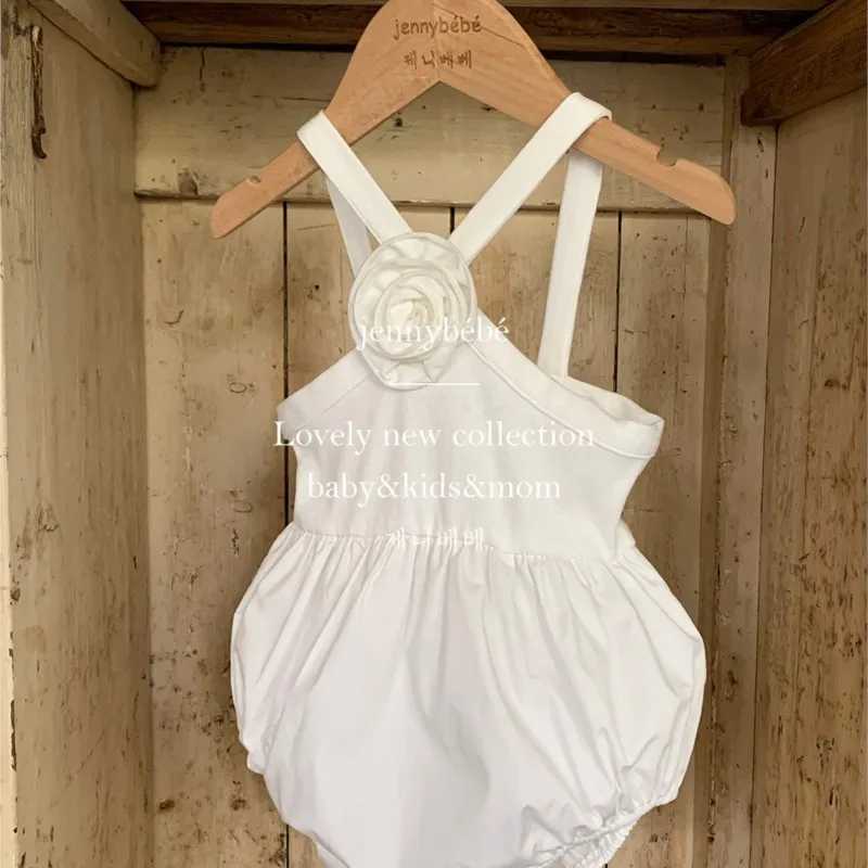 2025 New Summer Girls Baby Childrens White Cotton Flower Climbing Clothing Elegant Birthday Princess Childrens Clothing X250224