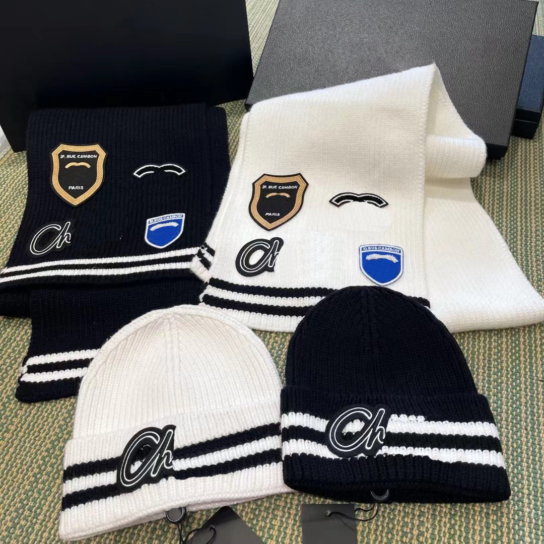 Designer Beanie Lux… - image