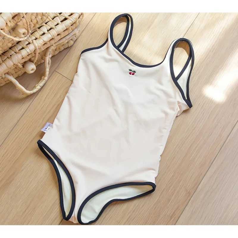 2023 Childrens Swimwear Quick Dry Sun Protection Baby Strap Swimwears Girl Sleeveless Backless One Piece Swimsuit Bikinis X250224