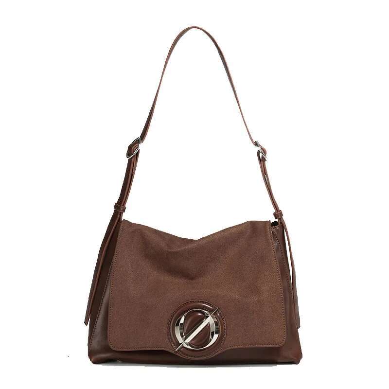 2024 New Street Trend Retro Tote Women's Niche Design Ing Fashion Versatile Shoulder Crossbody Bag