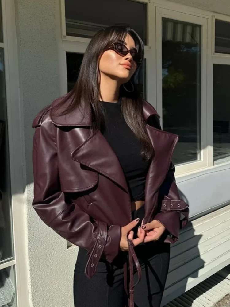 Women Chic Burgundy Irregular Zipper Leather Jacket Elegant Lapel Collar Long Sleeves Coat 2024 Lady Autumn Cool Streetwear 250224