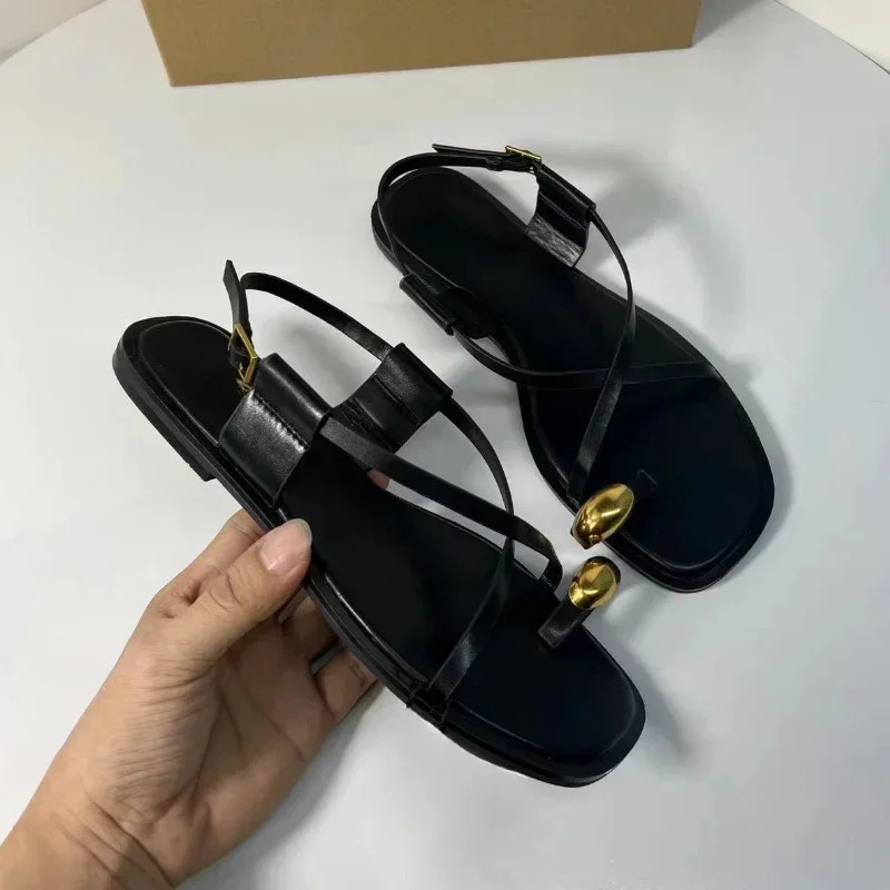2025 Summer Flat Sandals for Woman Fashion Metal Decoration Ladies Footwear Breathable Cross Strap Casual Clip Toe Beach Shoes 250224