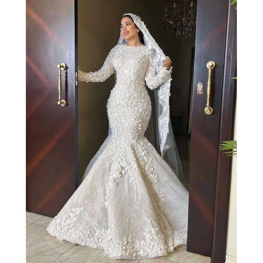 Stunning Mermaid Muslim Wedding Dresses Plus Size Lace Appliqued Bridal Gowns Long Sleeves Jewel Neck Sweep Train Middle East Vestido De Novia
