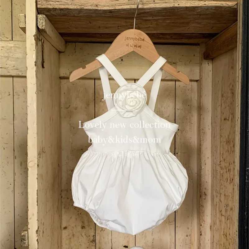 2025 New Summer Girls Baby Childrens White Cotton Flower Climbing Clothing Elegant Birthday Princess Childrens Clothing X250224
