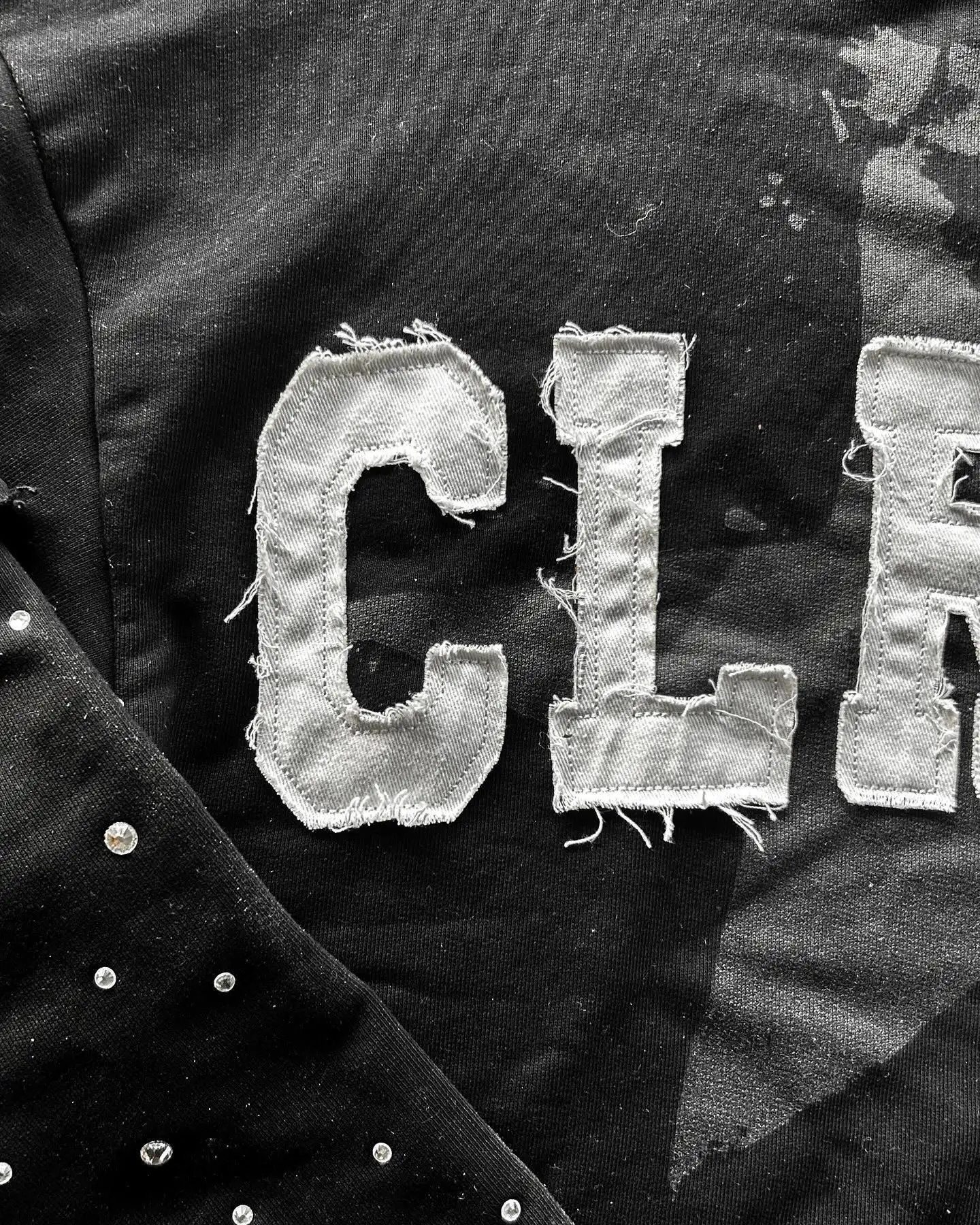 Hip Hop Goth Letter Pattern Double Layer Long Sleeved Graphic T Shirts Harajuku Retro Diamond Oversized Sweatshirt Tops 250225