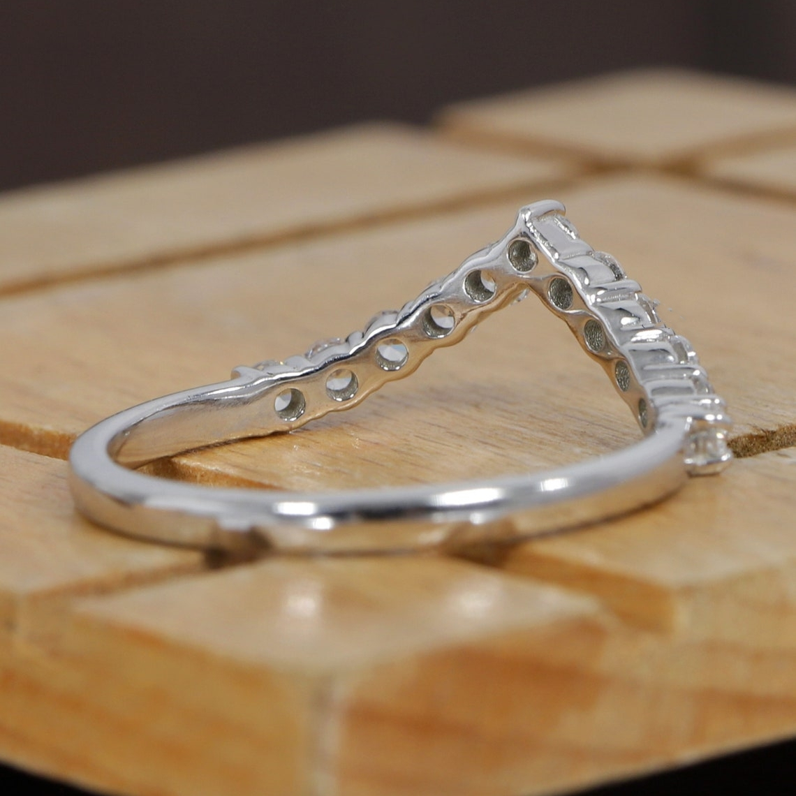 Jewelry 18K White Gold Vintage Style V Shape Lab Grown Diamond Round Cut 0.50ct Wedding Ring 14K Gold Ring Half Set Ring Band