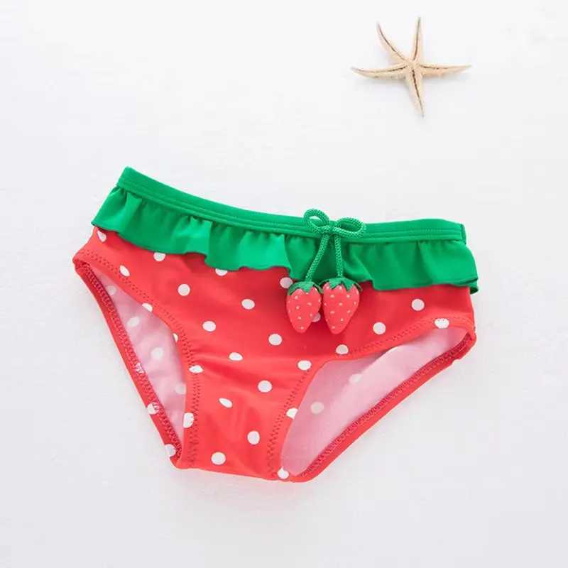 2024 Baby Swimwear Kids Girls 3 Pieces Swimsuit Bikini Summer Children Cute Strawberry Pineapple Swimwear For Beach Vacation X250224