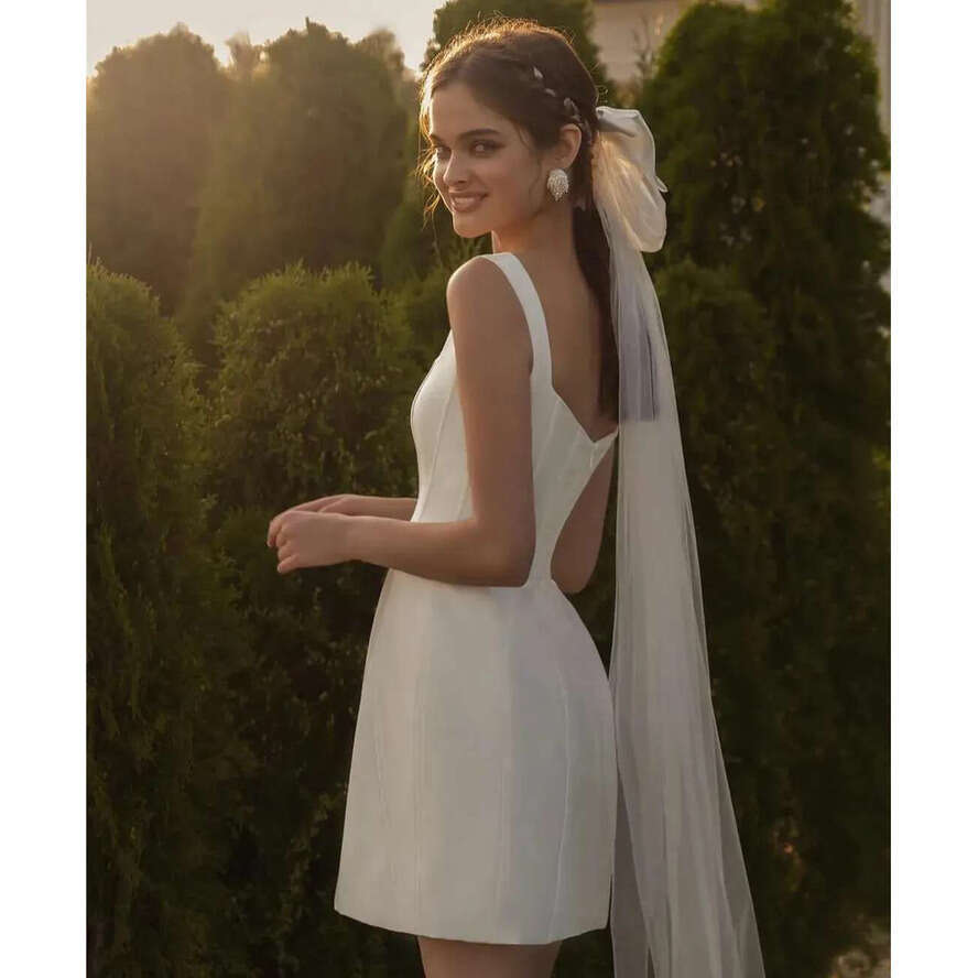 2024 Elegant Short A E Wedding Dress Square Collar Sleeveless Mini Satin Bridal Party Gowns Robe Mariee Vestidos De Novias