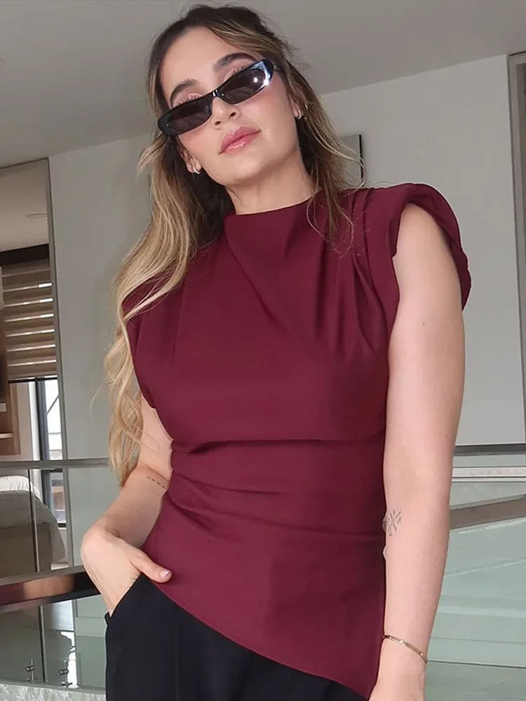 Women Casual Pleated Slim Short Vest Fashion Solid O Neck Sleeveless Shoulder Pad Top 2025 Lady Casual Street Commuting Wear 250224