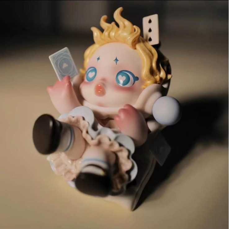 Bubble Mart Domestic Version Blind Box Wonderland Series Handheld Doll Toy Companion Car Ornament Gift Z250225