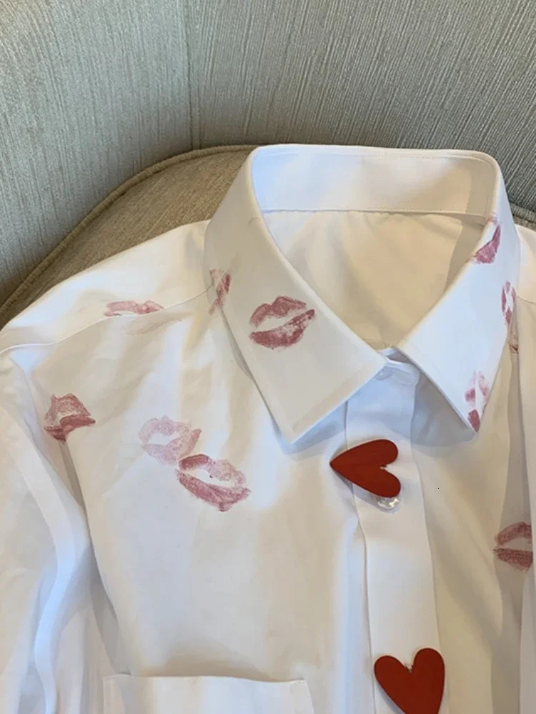French Style Turn Down Collar Blouse Spring Print Heart Button White Long Sleeve Blusas Harajuku Unisex Loose Lip Shirt Women 250225