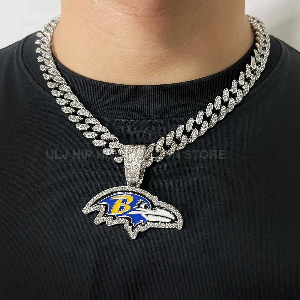 J Hip Hop Crow Football Pendant Chain Necklace with Cuban mi d out Sparkling Cool Jewelry X250224