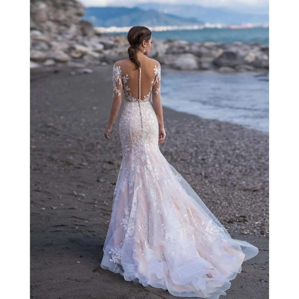 Elegant Lace Appliques White Fashion Sweetheart Long Sleeves Floor Length Bridal Court Train Mermaid Wedding Dress