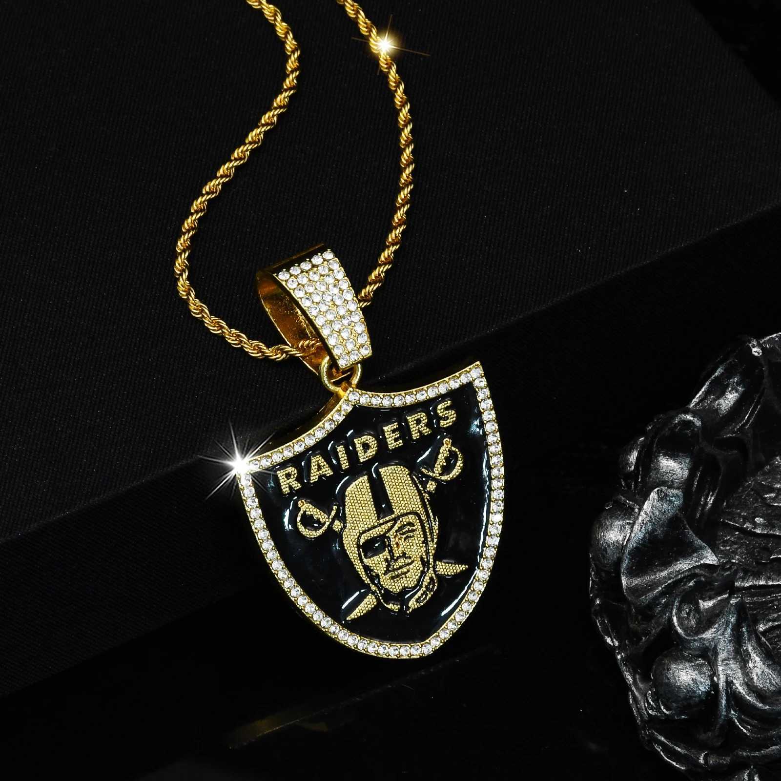 Fashion Black Cartoon Pendant with 24in Stainless Steel Twist Chain Popar Necklace for Wear X250224