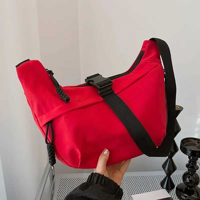 Leisure Oxford Clothing Womens Bag 2023 New Campus Sports Solid Color Commuter Single Shoulder Cross Body Womens Bag Z250225