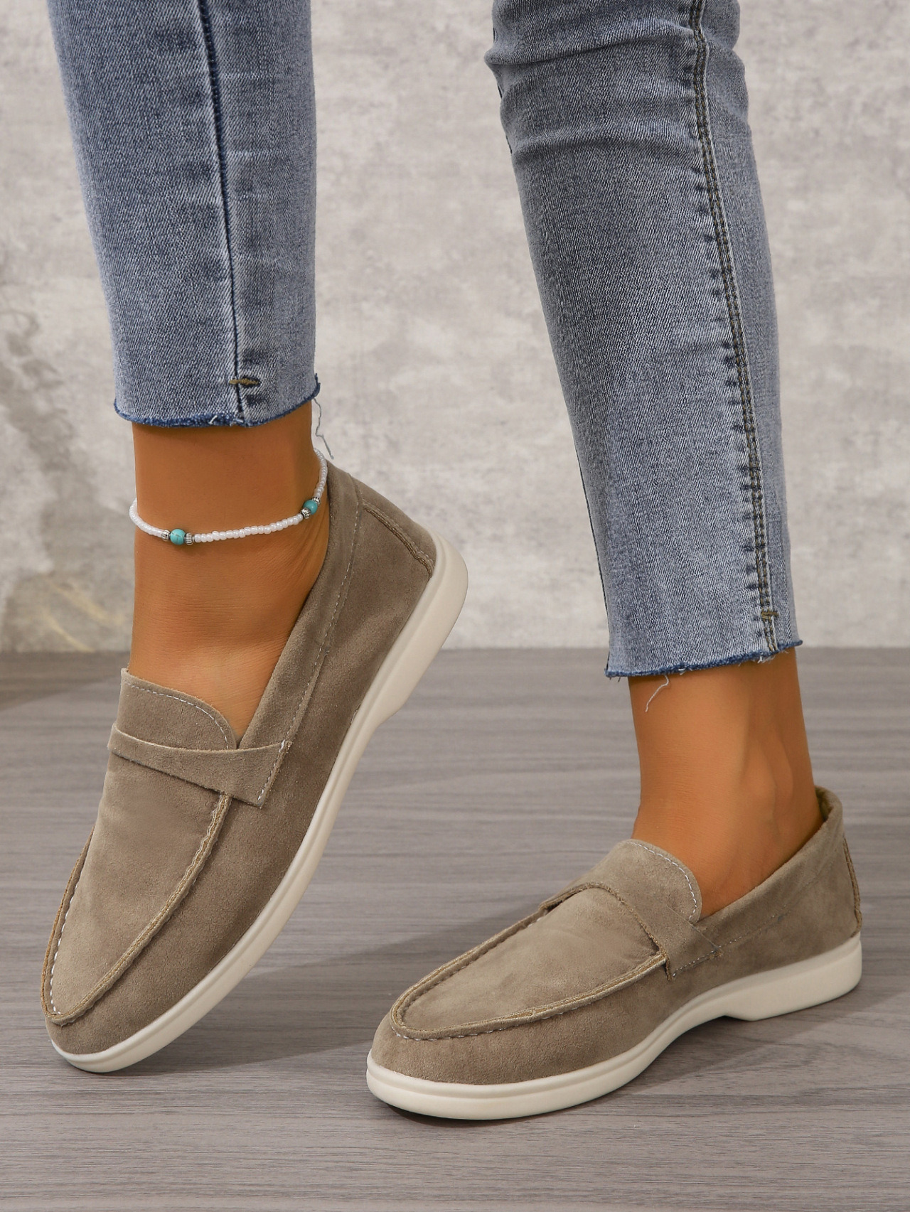 Women's round head women's frosted flat lazy shoes vintage single shoes European and American style plus-size casual shoes summer