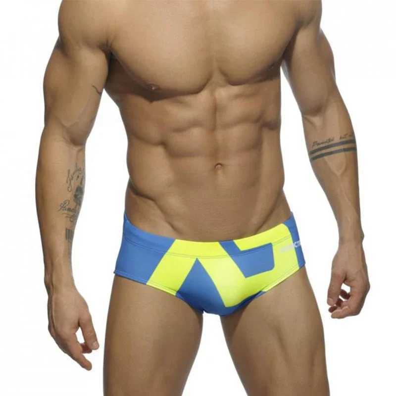 Mens Swimming Briefs Low Waist Sexy Summer Beach Short Swimwear Surf Beach Boxer Brief Jammer Surfing Trunks Beach Wear Swimsuit W250224