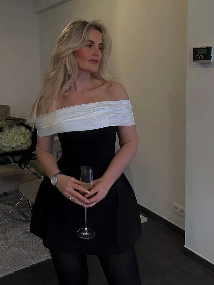 Fashion Backless 3d Bow Patchwork Mini Dress Ele Strapless High Waist A-linen Dresses 2025 New Street Party Club GownXJ250224