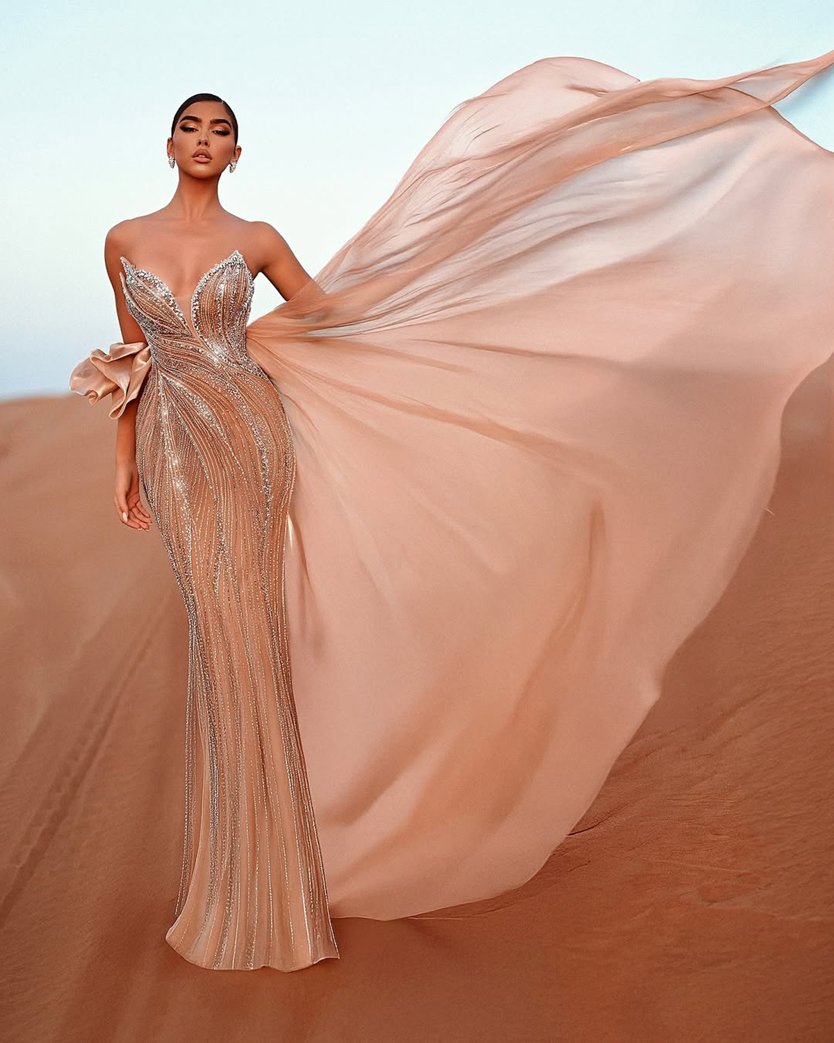 Sparkly Wedding Dresses Sequins Shiny Mermaid Bridal Gowns Detachable Train Strapless Beading Customized Princess Sweep Train Bride Dress Vestidos De 