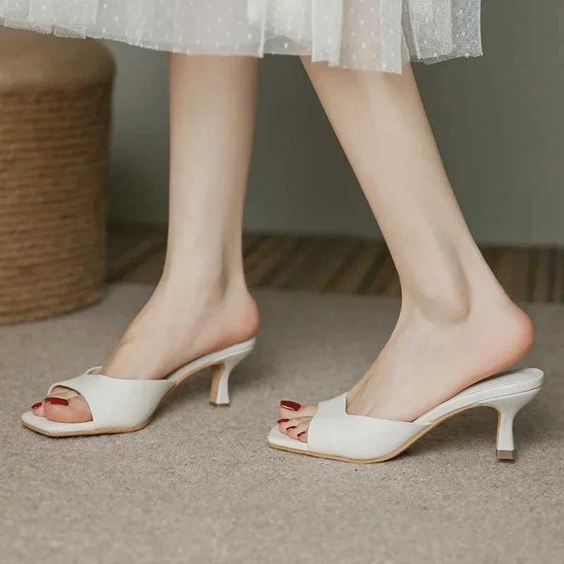 Size 34-40 High Heel Mes Sandals Soft Leather High H Summer Shoes Designed for Warm Slip Retro Open Lace Y250317