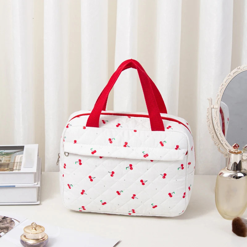 Cotton Quilted Makeup Brush Storage Floral Cosmetic Bag Zipper Travel Toiletry Bag Large Capacity Makeup Organizer Toiletry Bag 250221