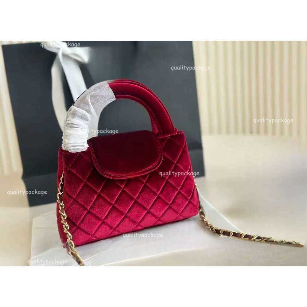 Shoulder Bags Woman Designer Red Veet Tote Mini Shopping Bag Half Round Top Handle Gold Hardware Dia Lattice Woven Chain Soft Shoulder Cross Body Makeup Bags