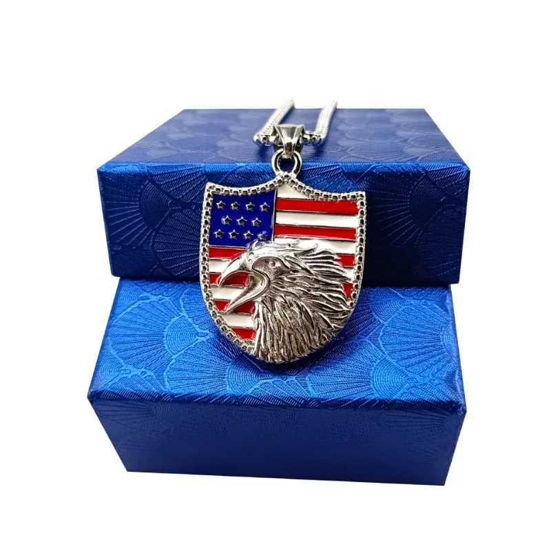 Flag pendant necklace stainless steel chain military shield hip-hop necklace mens student gift fashionable and exquisite jewelry X250224