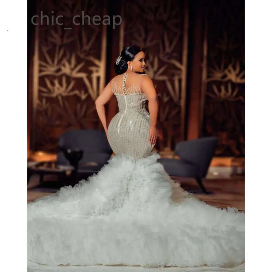Arabic Ebi Plus Aso Size Ivory Urious Mermaid Wedding Beaded Crystals Tiers Tulle Bridal Gowns Dress ZJ