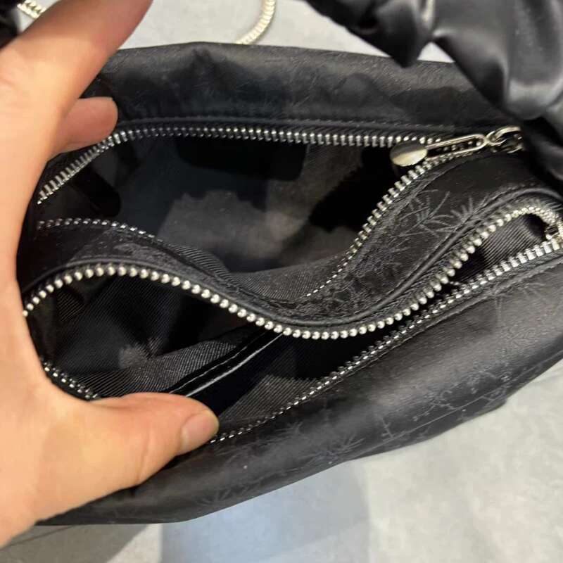 Chinese Style Bag For Women Designer Handbag Purse 2024 New In Satin Embroidered Wer Pleated Top Handle Chain Shoulder