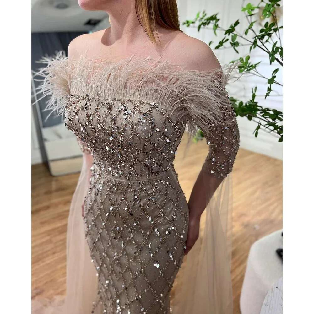 Exquisite Strapless Pouch Feathers Mermaid Criss-Cross Beads Sequins Evening Dresses Prom Party Dress For Woman