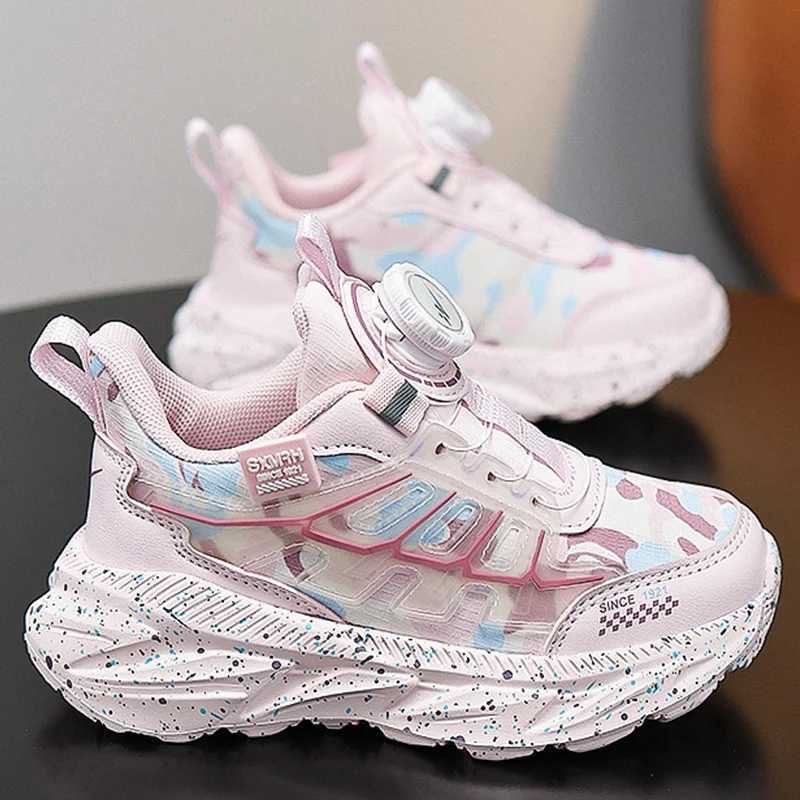 Childrens casual shoes for autumn and winter new outdoor fashion running shoes thick soled non slip casual walking shoes W250225