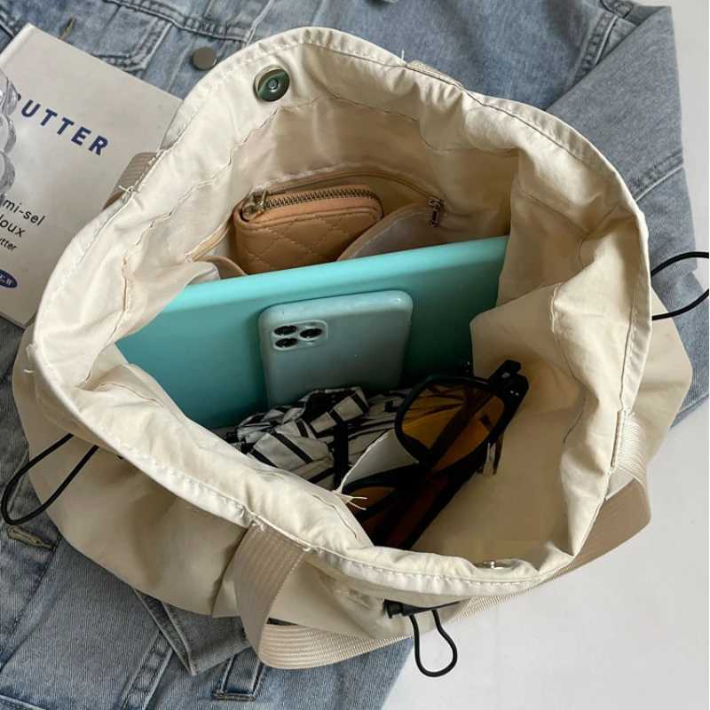 2024 Fashion Drawstring Shoulder Bag Travel Casual Nylon Tote Bag Large Capacity Waterproof Crossbody Bucket Bag Women Handbags Z250225
