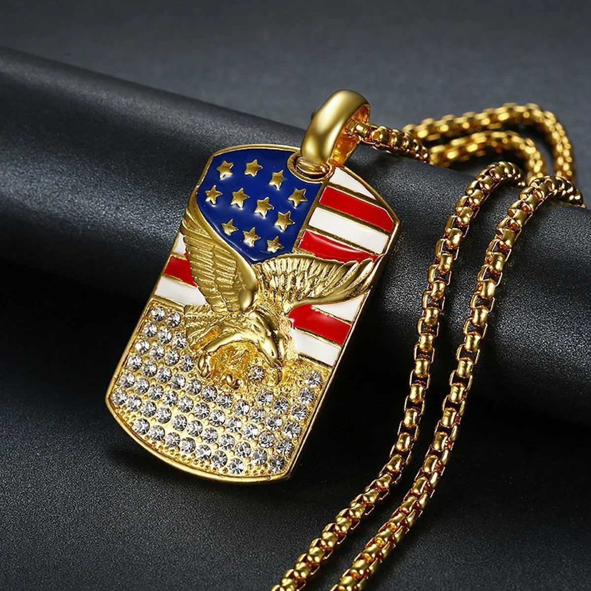1pcs European and Hip-hop Accessories Gold-plated Diamond-encrusted Pendant Necklace X250224