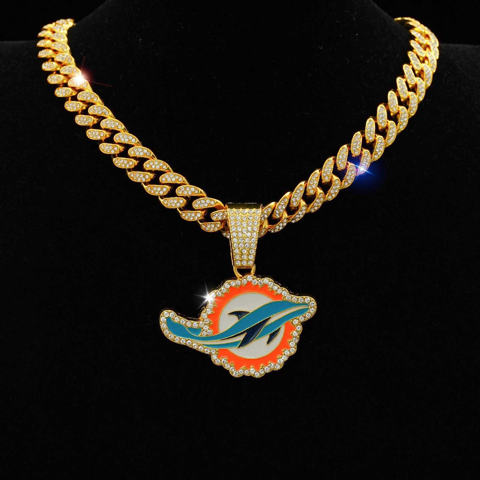 Gilded dolphin pendant with sparkling rhinestones Cuban chain hip-hop jewelry used for gemstone parties X250224