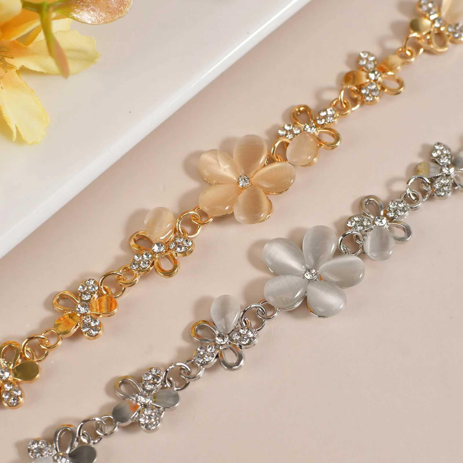 Luxury Designer Bracelet Womens Accries Bracelet Womens Jewelry Crystal Bracelet Water Diamond Sparkling Girl GiftXJ250225