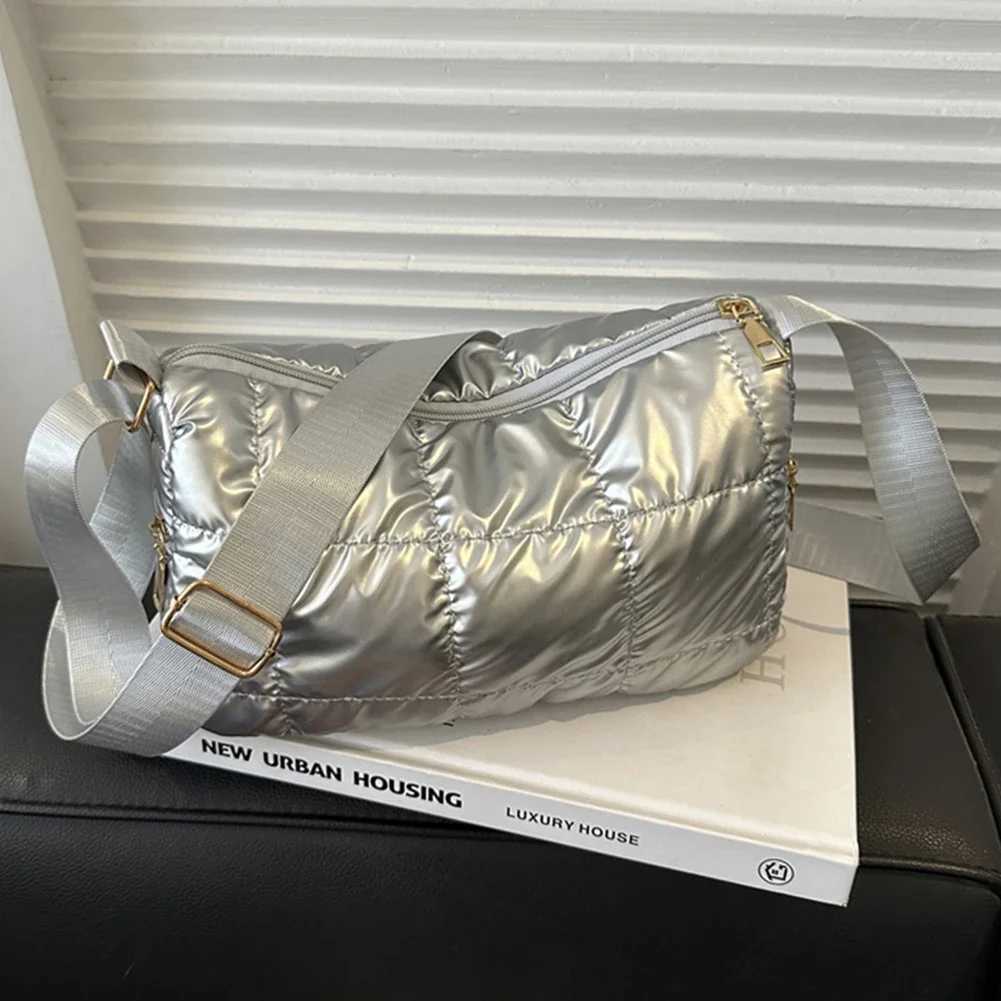 Women Padded Shoulder Bag Solid Color Quilted Shoulder Bag Adjustable Strap Stylish Satchel Bag Large Capacity for Autumn Winter Z250225