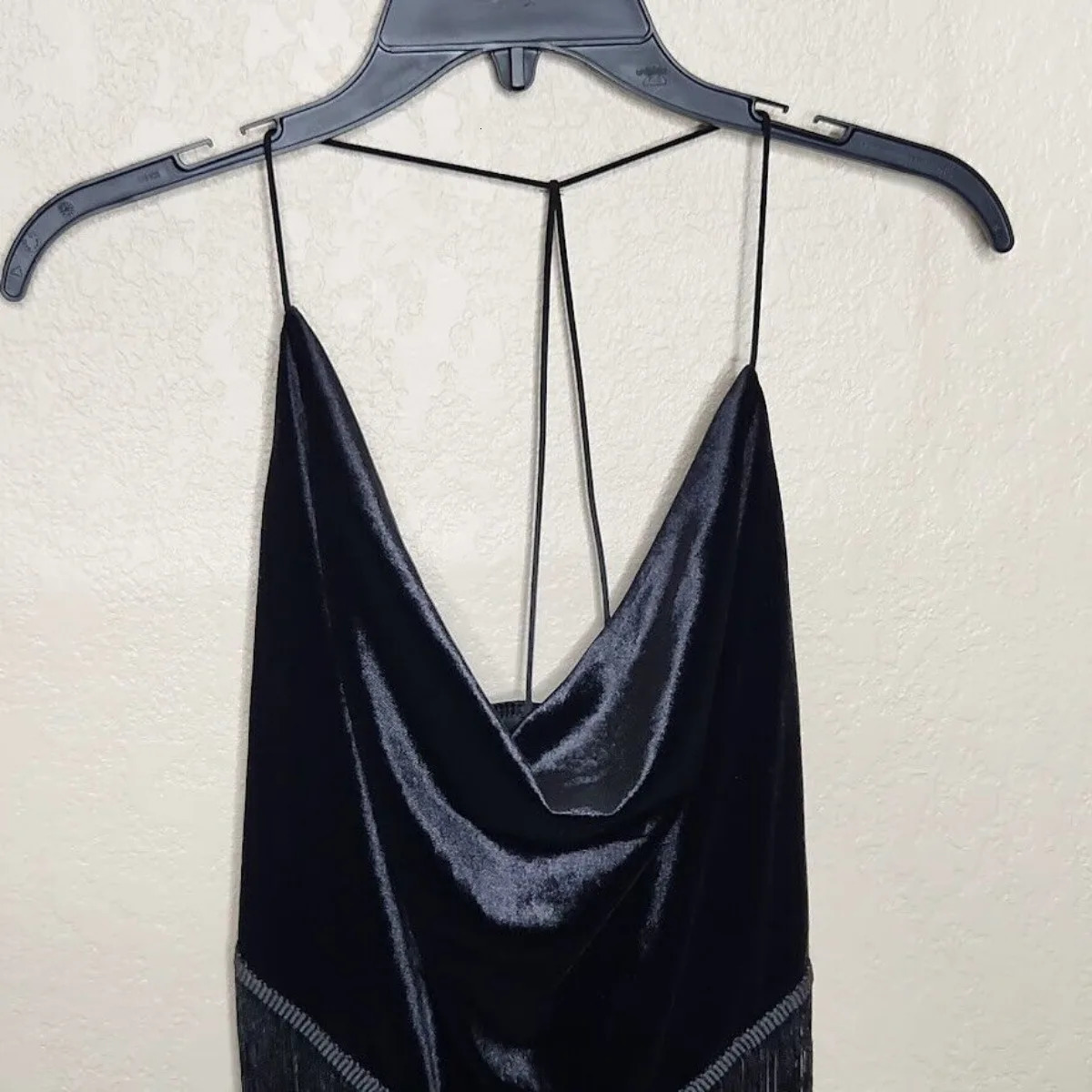 Us-Tank Top Womens XL Black Polyester Velvet Fringe Hem Spaghetti Strap 250224