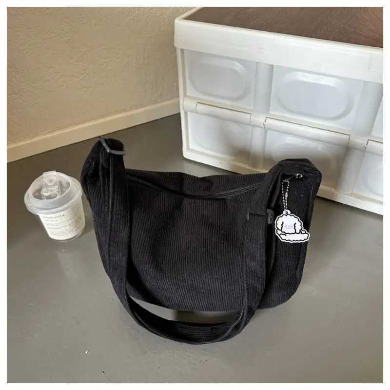 Large Capacity Shoulder Bag Womens Fashion Commuter Messenger Tote Bag Corduroy Simple Dumpling Bag Black Purses and Handbags Z250225