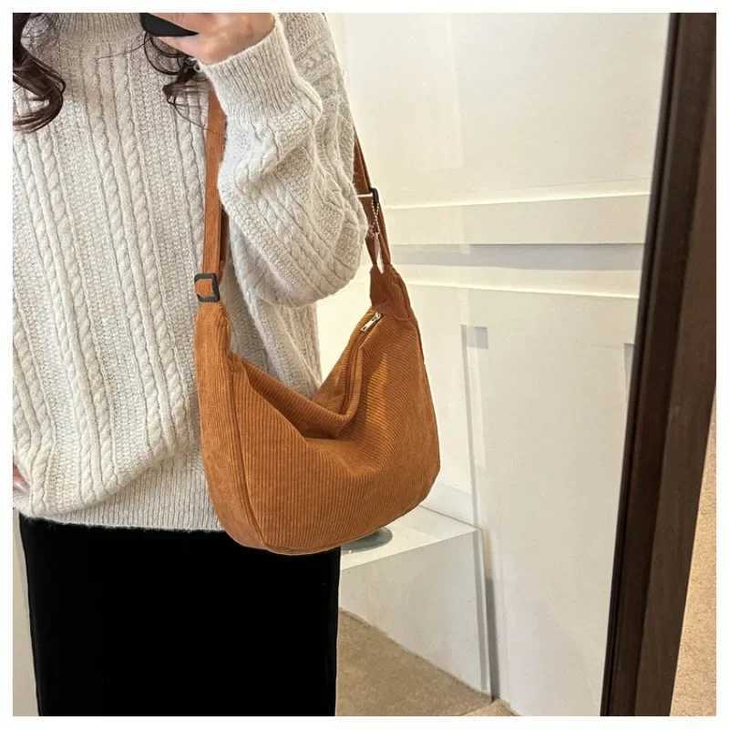 Fashion Women Canvas Shoulder Bags Korean Fashion Female Messenger Crossbody Bag for Girl Students Corduroy Solid Cloth Handbags Z250224