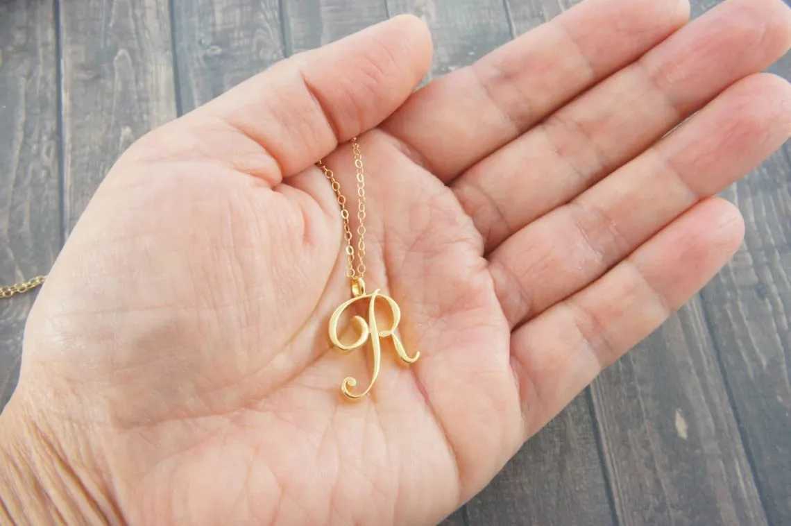 Cursive Initial Capital Letter R Chain Necklace Stainless Steel Alphabet Text Wen Ladies English Name Partner Pendant Choker X250224