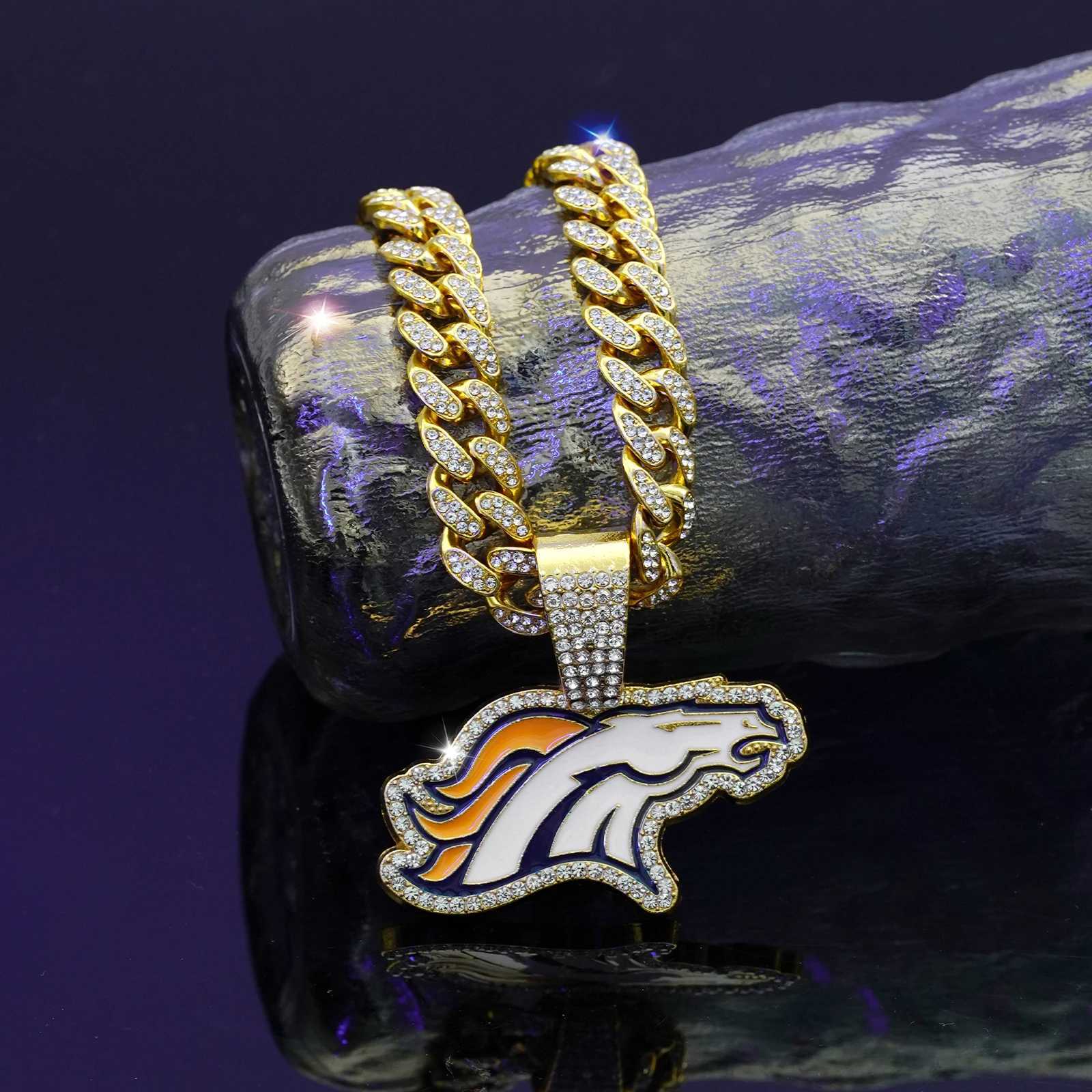 White Broncos Team Pendant with 50cm Bling Chain Stylish Jewelry Popar in Gems X250224