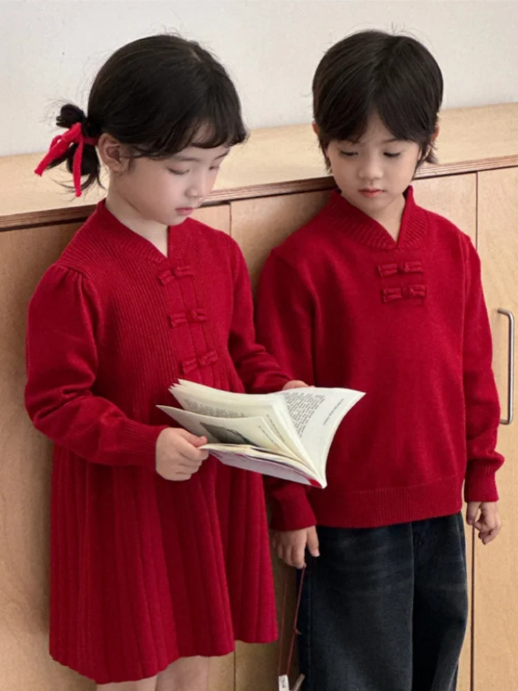 Winter 112 Years Girls Boys Sibling Knitted Tops S3XL Adults Mom Dad Son Family Matching Outfits Red Chinese Year Sweater 250221