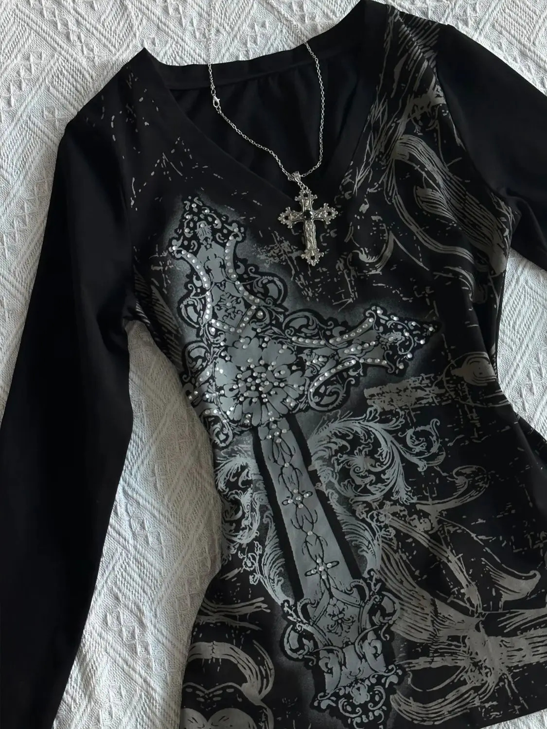 American retro n tie dye black printed T shirt for women in autumn pure cotton V-neck long sleeved T shirt top gothic 250224