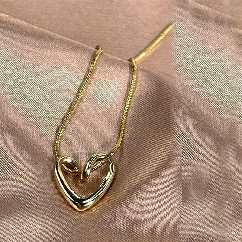Obega Ins Outline Pendant Necklace For Wen Elegant Hollow Out Small Gold Color Chain Choker Daily Wear Girl Gift X250224